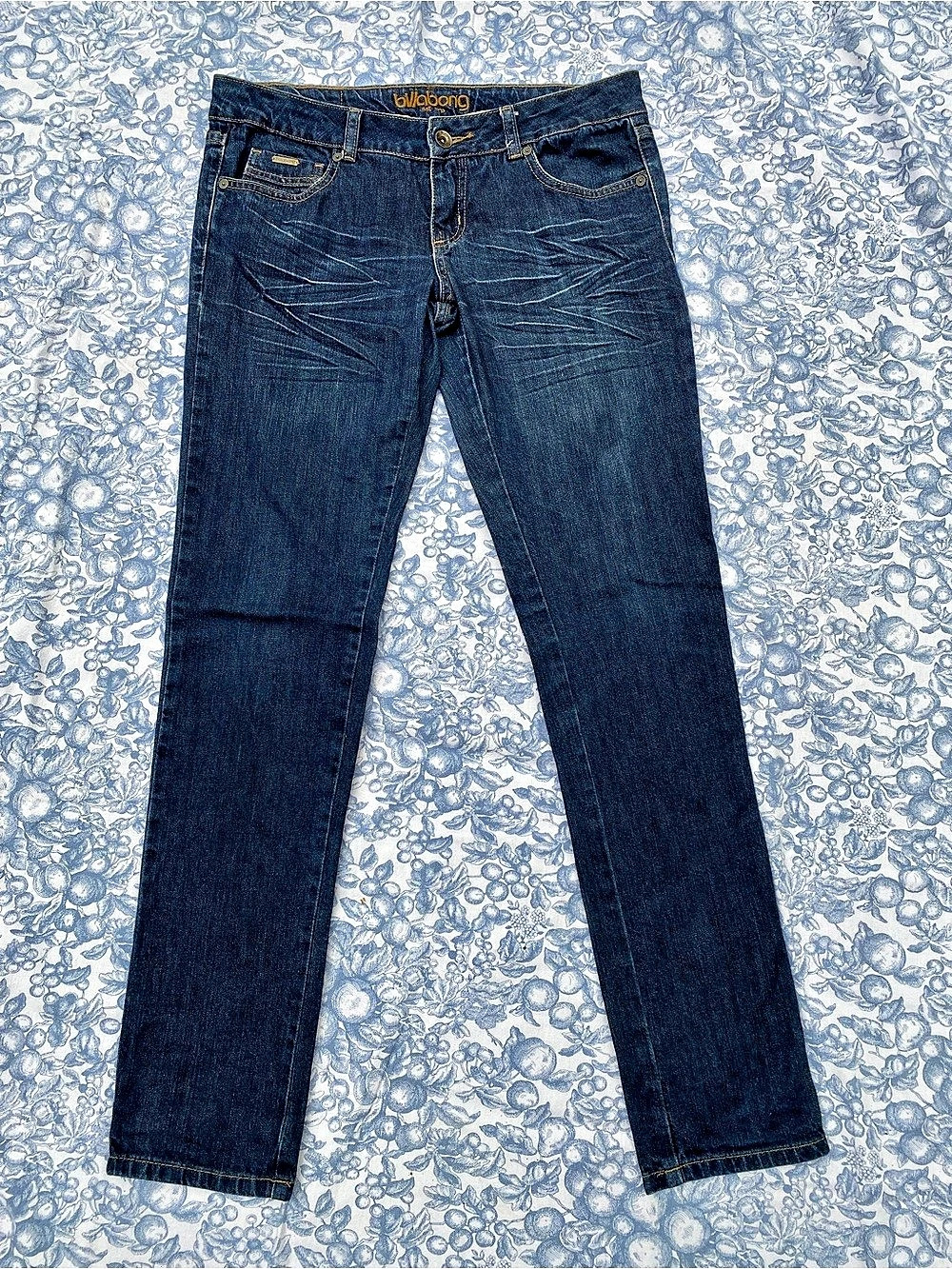 Billabong The Skinny Jeans Straight Size 5.